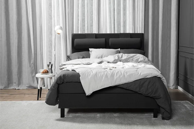 Lucky Komplett Sengepakke 140x200 Skum Glatt Sengegavl - Nakkepute Stor Svart/Grå - Møbler - Senger - Kontinentalsenger