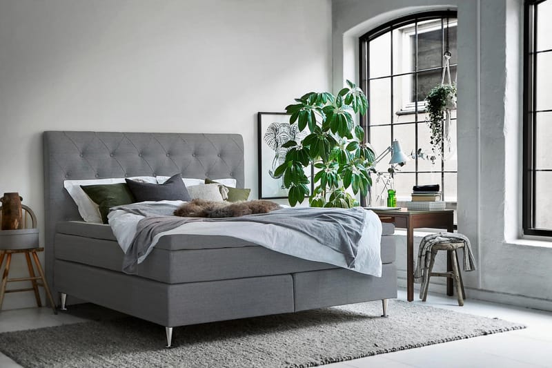 Möllosund Kontinentalseng 150x200cm - Lysegrå - Møbler - Senger - Komplett sengepakke