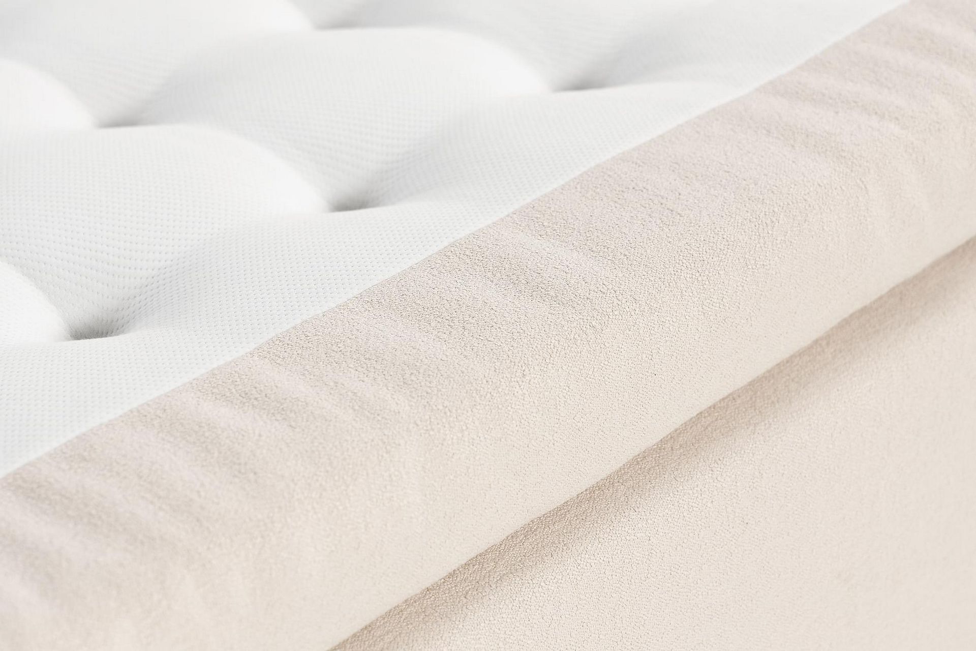Oslo Lyx Sengepakke Boucle 140x200 Dypheftende Gavl - Lysebeige - Møbler - Senger - Komplett sengepakke