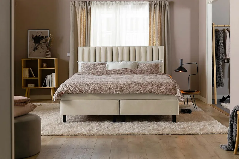 Princess Kontinentalseng 180x200cm - Beige/Fløyel - Møbler - Senger - Kontinentalsenger