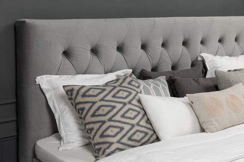 Royal Velvet Komplett Sengepakke 180x200 cm - Lysegrå Fl øyel/Dreide Ben - Møbler - Senger - Kontinentalsenger