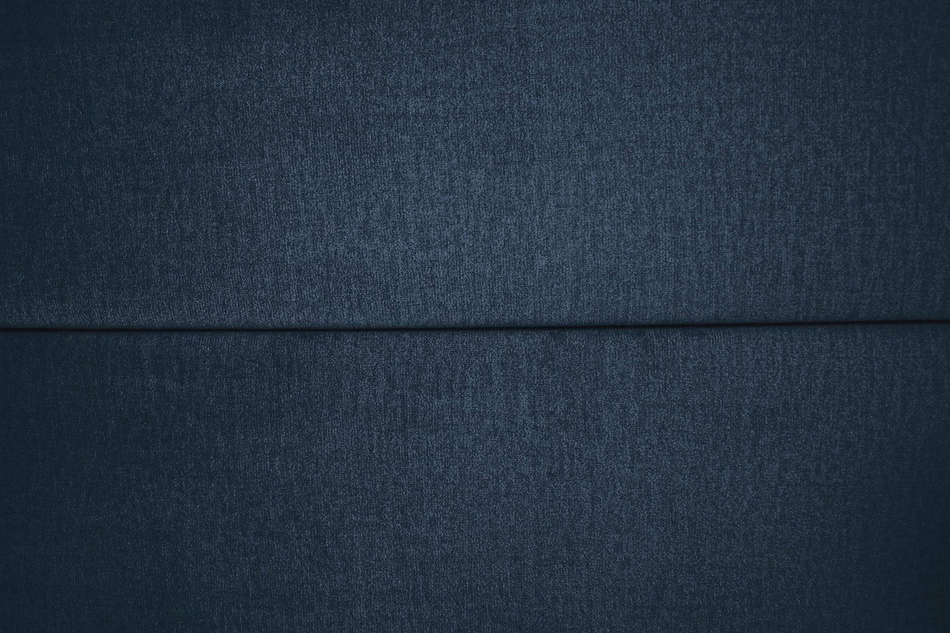 Royal Velvet Komplett Sengepakke 180x200 cm - Mørkeblå Fløyel/Lave Sølvben - Møbler - Senger - Komplett sengepakke