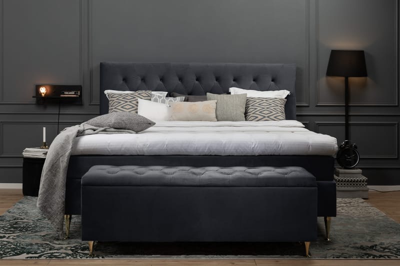 Royal Velvet Komplett Sengepakke 210x210 cm - Svart Fløyel/Lave Svarte Ben - Møbler - Senger - Kontinentalsenger