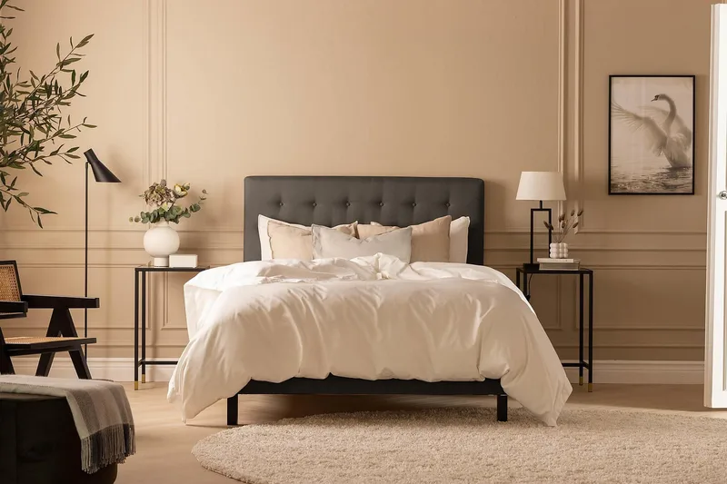 Scarlett Sengepakke 120x200 Skummadrass - Knappet gavl Mørkegrå - Møbler - Senger - Kontinentalsenger