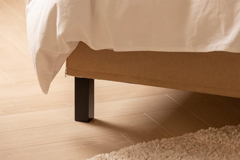 Scarlett Sengepakke 140x200 Lateksmadrass - Knappet gavl Beige - Møbler - Senger - Kontinentalsenger