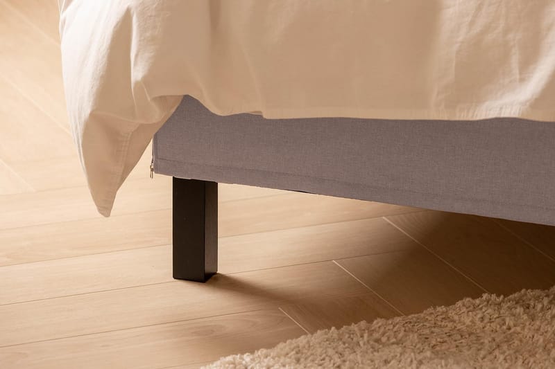 Scarlett Sengepakke 140x200 Lateksmadrass - Knappet gavl Rosa - Møbler - Senger - Kontinentalsenger