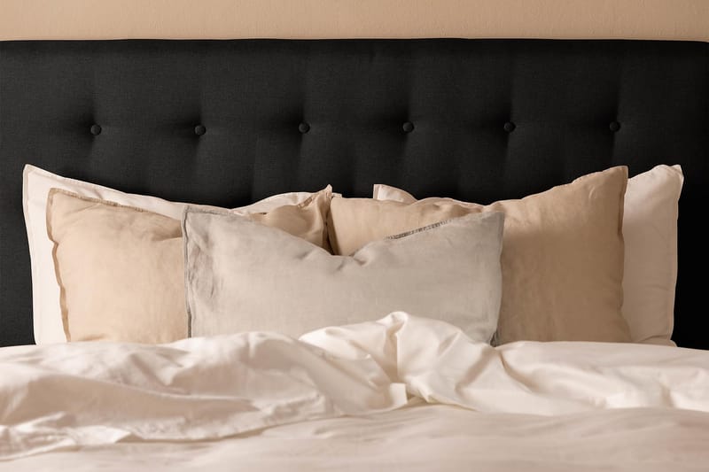 Scarlett Sengepakke 140x200 Lateksmadrass - Knappet gavl Svart - Møbler - Senger - Kontinentalsenger