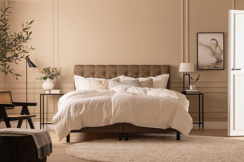 Scarlett Sengepakke 180x200 Memorymadrass - Dypheftet gavl Brun - Møbler - Senger - Kontinentalsenger