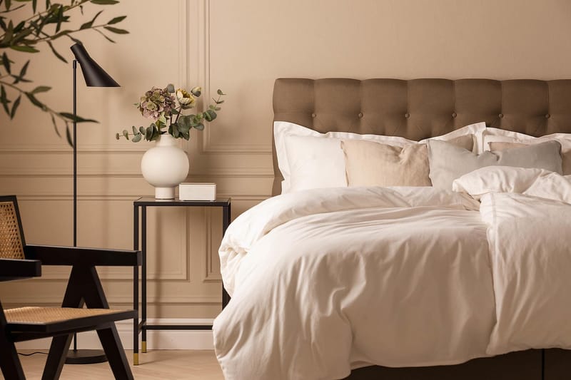 Scarlett Sengepakke 180x200 Memorymadrass - Dypheftet gavl Brun - Møbler - Senger - Kontinentalsenger