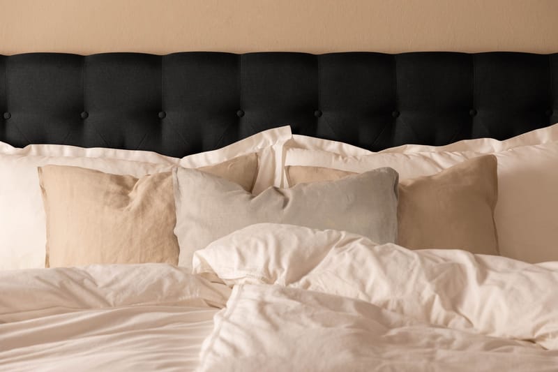 Scarlett Sengepakke 180x200 Skummadrass - Dypheftet gavl Svart - Møbler - Senger - Kontinentalsenger