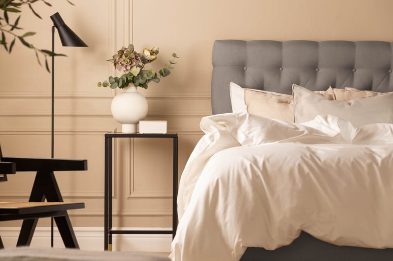 Scarlett Sengepakke 90x200 Skummadrass - Dypheftet gavl Grå - Møbler - Senger - Kontinentalsenger