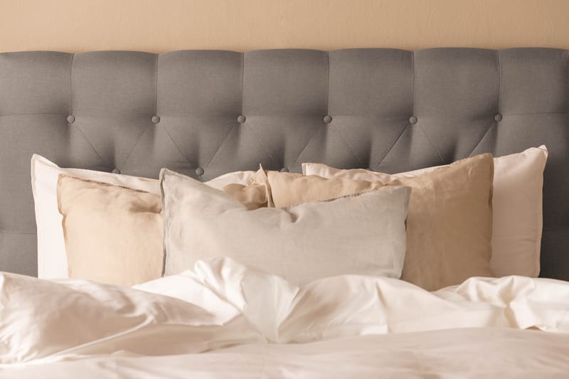 Scarlett Sengepakke 90x200 Skummadrass - Dypheftet gavl Grå - Møbler - Senger - Kontinentalsenger