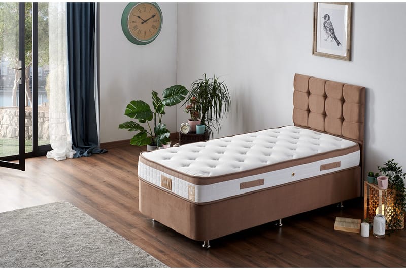 Latrona Kontinentalseng 120x200 cm - Lysebrun - Møbler - Senger - Komplett sengepakke