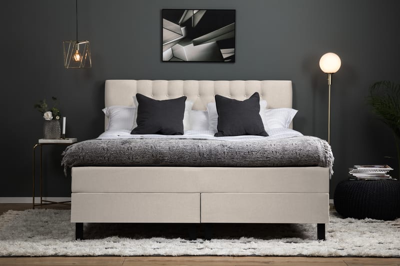 Lucky Komplett Sengpakke 180x200 cm Kontinentalseng med Sengegavl Fast + Madrassbeskytter - Beige - Møbler - Senger - Komplett sengepakke