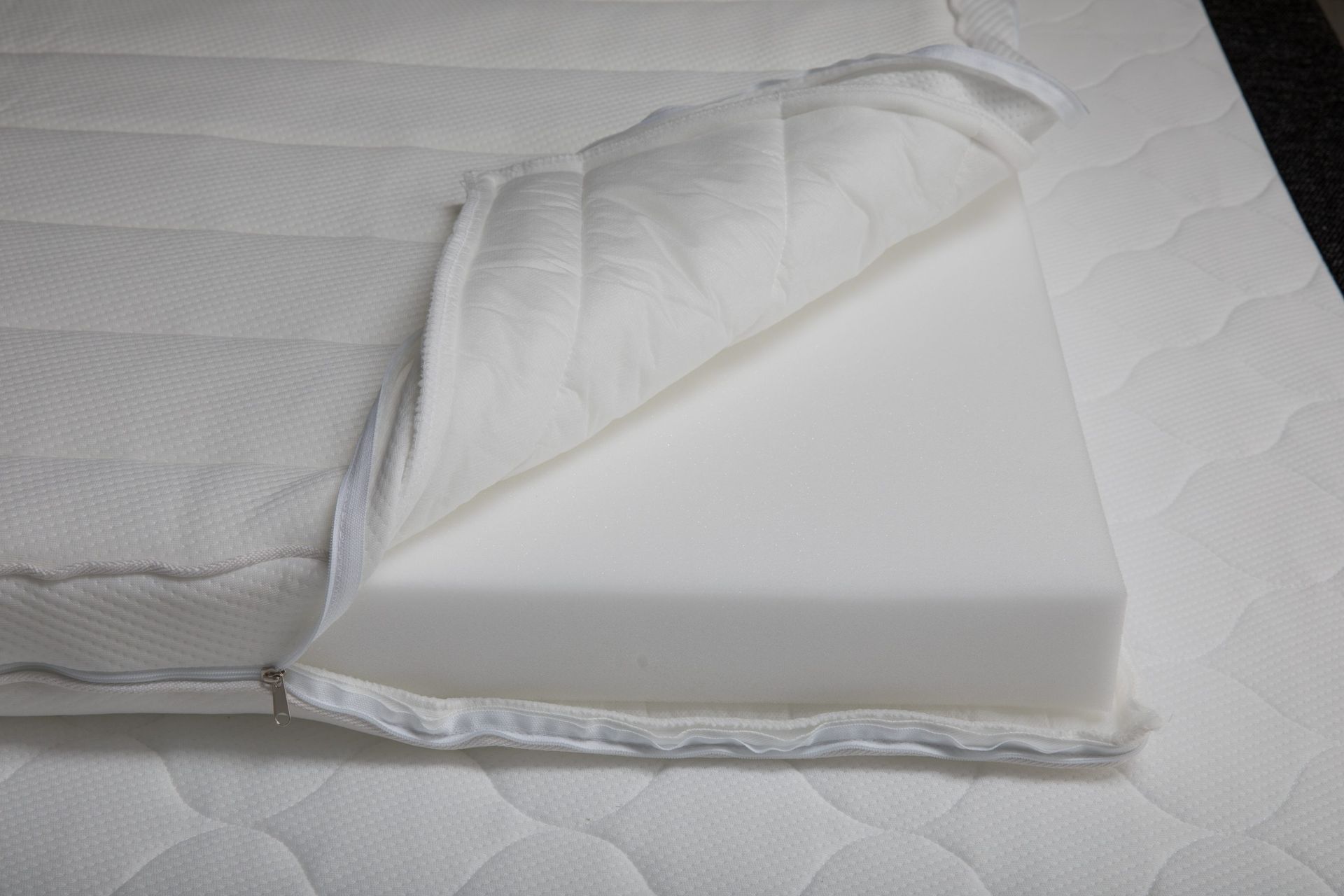 Overmadrass Overmadrass 105x210 visko-skum 45 kg/m³ 105x210 -