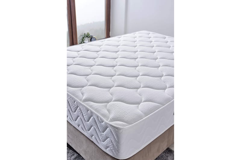 Springfjærmadrass 140x200 cm - Hvit - Møbler - Senger - Madrasser - Rammemadrass & springfjærmadrass