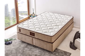Springfjærmadrass 200x200 cm - Hvit/Beige - Møbler - Senger - Madrasser - Rammemadrass & springfjærmadrass