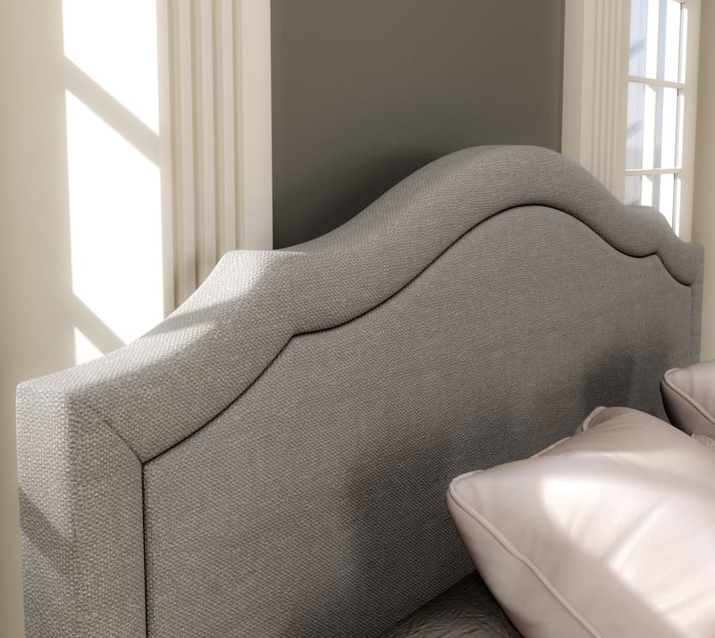 Nimora Dobbeltsengramme 180x200 cm - Krem, eik, grå - Møbler - Senger - Sengeramme & sengestamme