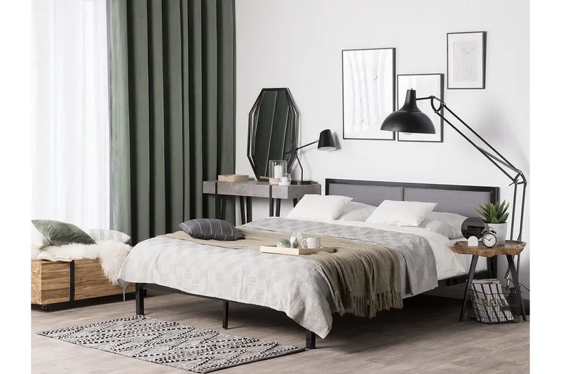 Clamart Sengepakke – Seng 160x200 cm i Stoff med Sengegavl + Overmadrass - Lys Grå - Møbler - Senger - Rammeseng