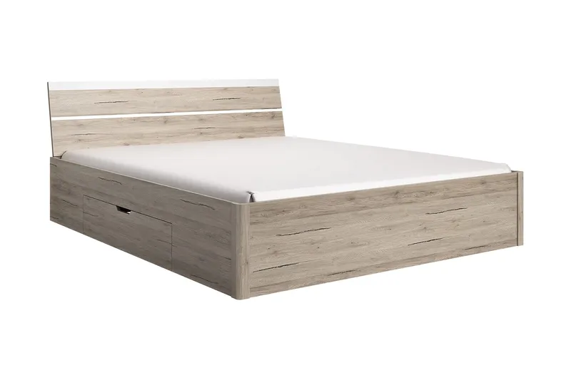 Joannie Rammeseng, Tre | Hvit