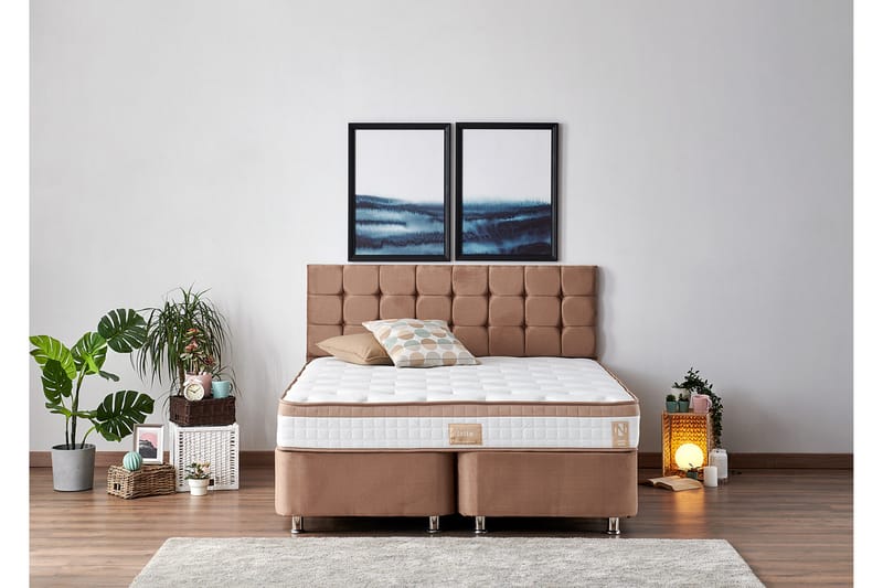 Latrona Kontinentalseng Dobbel 140x190 cm - Lysebrun - Møbler - Senger - Regulerbar seng