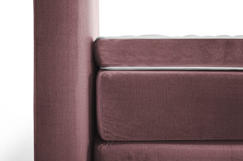 Royal Velvet komplett sengepakke 160x200 cm - Rosa med høye gullben - Møbler - Senger - Kontinentalsenger