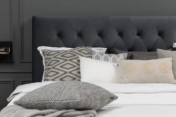 Royal Velvet Kontinentalseng 160x200 cm - Svart Fløyel/Lave Rosében - Møbler - Senger - Komplett sengepakke