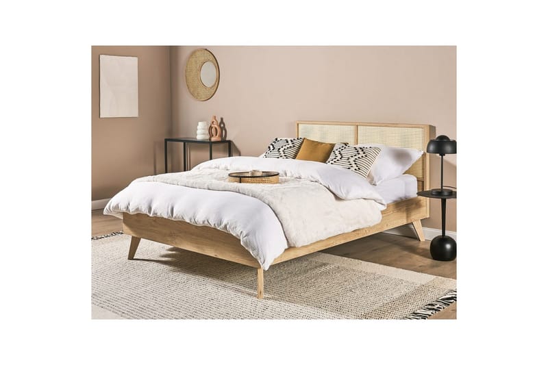 Seng med lamellbunn Monpazier - Lyst tre, 140x200 cm - Møbler - Senger - Sengeramme & sengestamme
