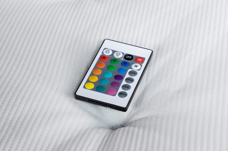 Francisco Komplett Sengpakke med løfteoppbevaring LED-belysning 180x200 - Mørkgrå - Møbler - Senger - Komplett sengepakke