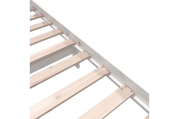 Sengeramme hvit heltre furu 120x200 cm - Hvit - Møbler - Senger - Sengeramme & sengestamme