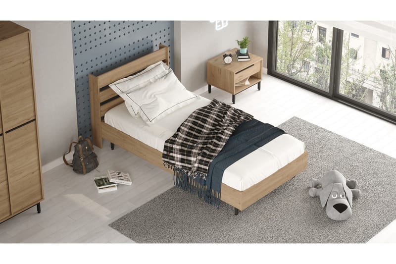 Liyakat Sengeramme 90x200 cm, Valnøtt