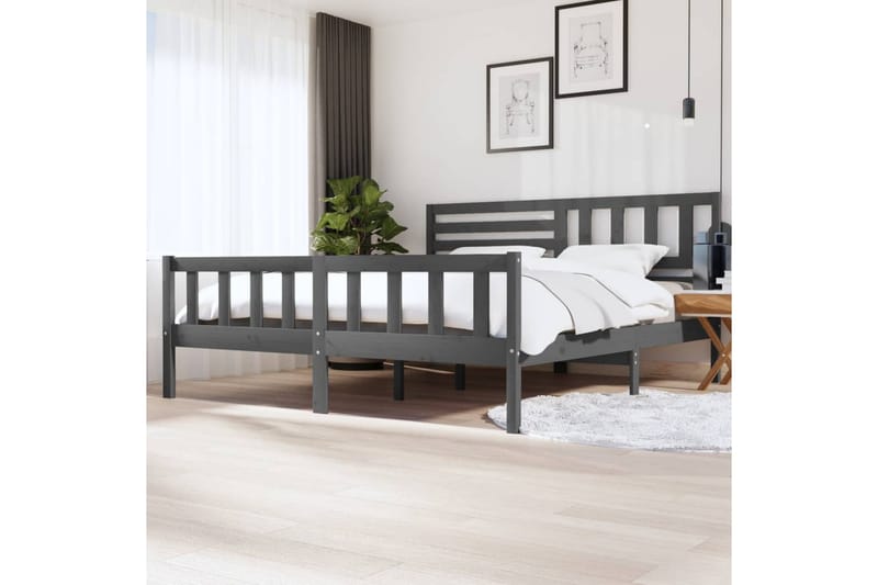 Sengeramme grå heltre 200x200 cm - Grå - Møbler - Senger - Sengeramme & sengestamme