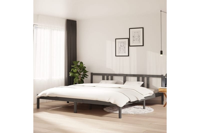 Sengeramme grå heltre 200x200 cm - Grå - Møbler - Senger - Sengeramme & sengestamme