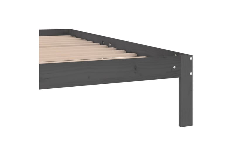 Sengeramme grå heltre furu 200x200 cm - Grå - Møbler - Senger - Sengeramme & sengestamme