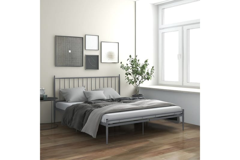 Sengeramme grå metall 140x200 cm - Grå - Sengeramme & sengestamme
