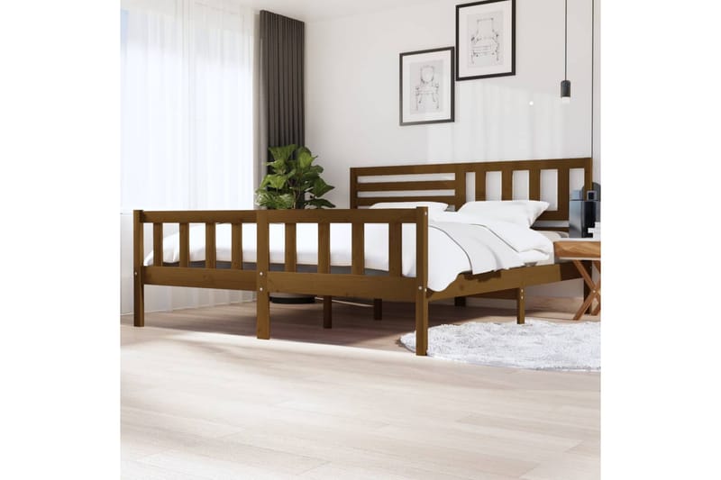 Sengeramme honningbrun heltre 200x200 cm - Brun - Møbler - Senger - Sengeramme & sengestamme