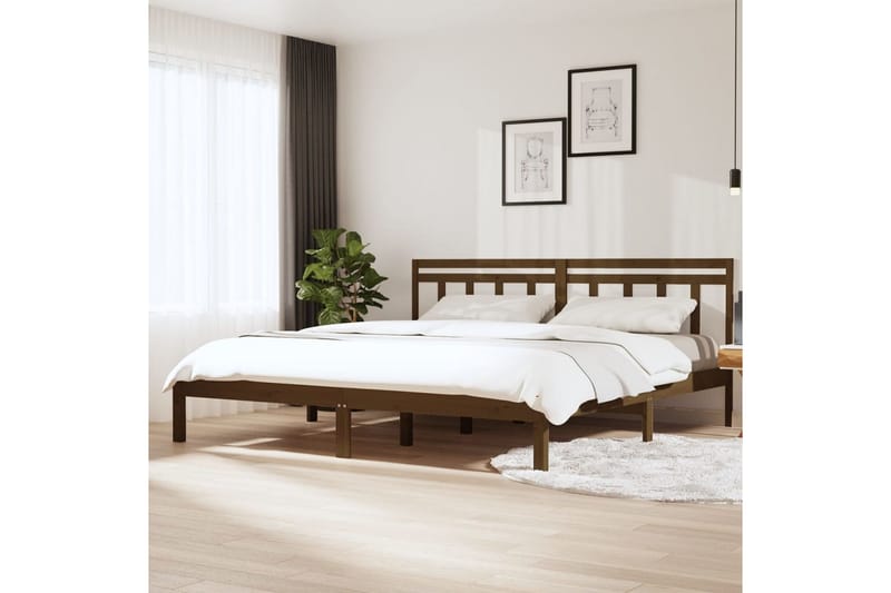 Sengeramme honningbrun heltre furu 200x200 cm - Brun - Møbler - Senger - Sengeramme & sengestamme