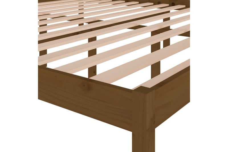 Sengeramme honningbrun heltre furu 200x200 cm - Brun - Møbler - Senger - Sengeramme & sengestamme