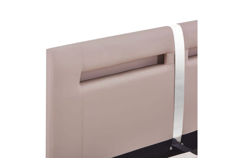 Sengeramme med LED cappuccino kunstskinn 135x190 cm - Møbler - Senger - Sengeramme & sengestamme