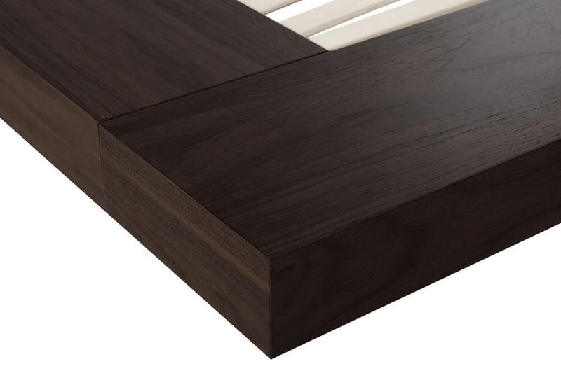 Zen Dobbeltseng 180 | 200 cm - Tre / Natur - Møbler - Senger - Sengeramme & sengestamme