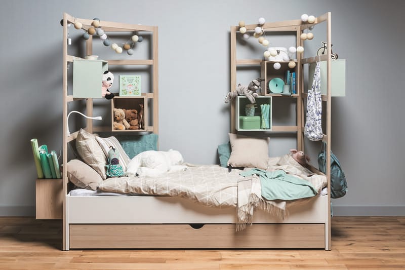 STIGE Kommode Tre / Natur - VOX - Møbler - Senger - Sengetilbehør & sengegavl - Oppbevaring til senger