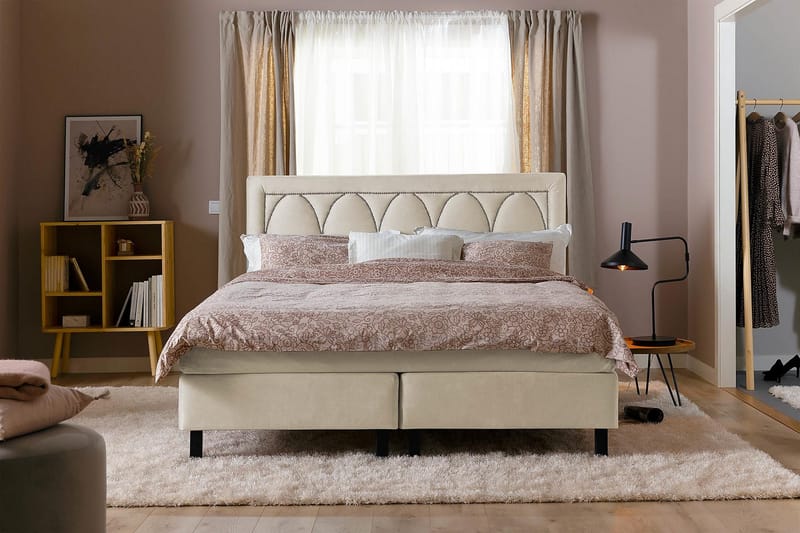 Leva Sengegavl 120cm - Beige/Fløyel - Møbler - Senger - Sengetilbehør & sengegavl - Sengegavl