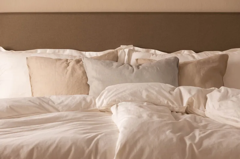 Scarlett Knappet gavl 90 - Brun - Møbler - Senger - Sengetilbehør & sengegavl - Sengegavl