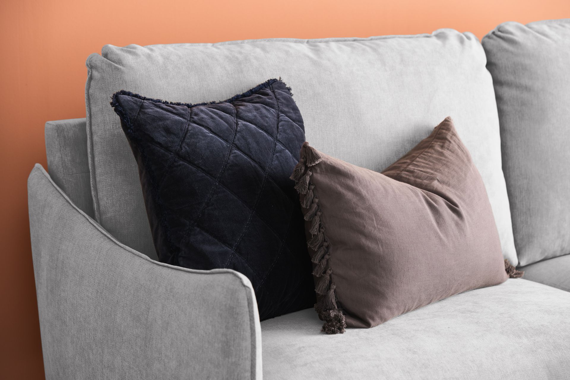 Trend Lyx 2-seters Stoffsofa - Lys grå - Møbler - Sofaer - 2 seter sofa