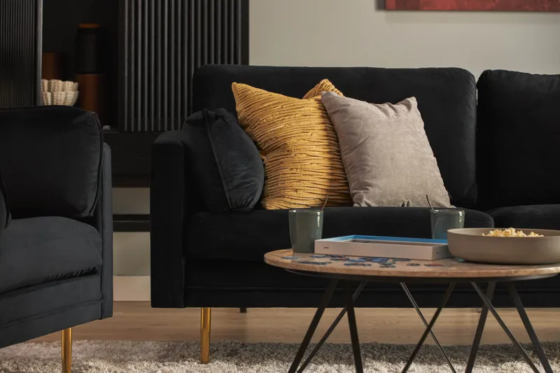 Bloom 3-seters Fløyelssofa - Svart - Møbler - Sofaer - Sofa 3 seter