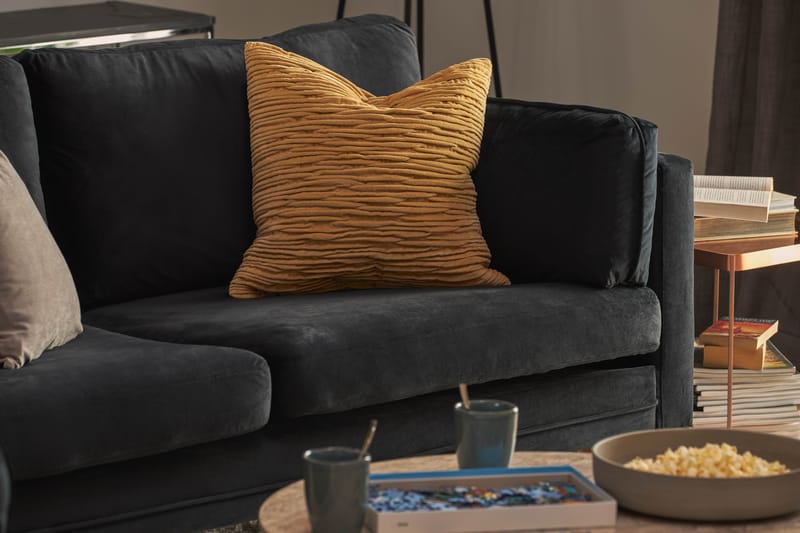 Bloom 3-seters Fløyelssofa - Svart - Møbler - Sofaer - Sofa 3 seter