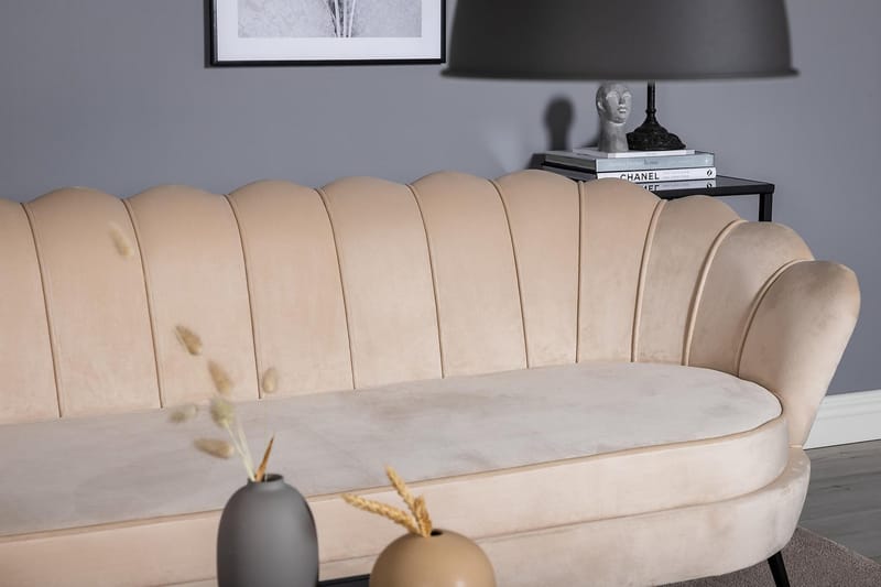 Calais 3-seter Snegleformet Fløyelssofa 181 cm - Beige - Møbler - Sofaer - Sofa 3 seter