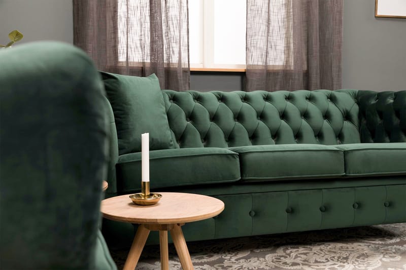 Chesterfield Deluxe Fløyelssofa 4-seter - Mørkegrønn - Møbler - Sofaer - Fløyel sofaer