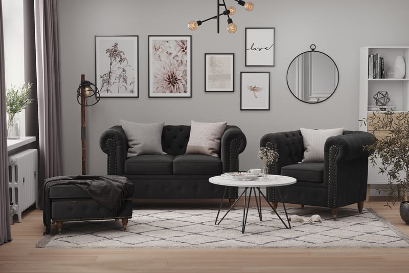 Chesterfield Deluxe Fløyelssofa 4-seter - Svart - Møbler - Sofaer - Fløyel sofaer