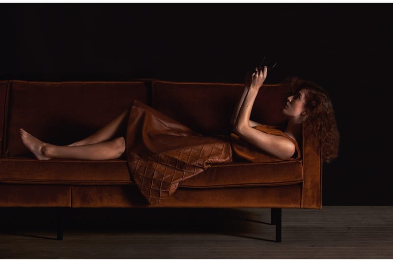 Lissbon 3-seters Fløyelssofa - Rust - Møbler - Sofaer - Fløyel sofaer